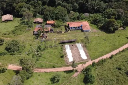 Fazenda/Sítio com 3 Quartos à venda, 300000m² no , Itaguara