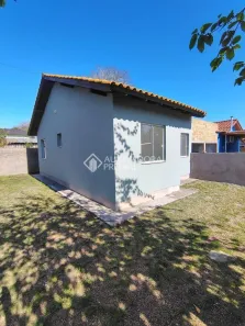 Casa de Condomínio com 2 Quartos à venda, 50m² no Pedras Brancas, Guaíba