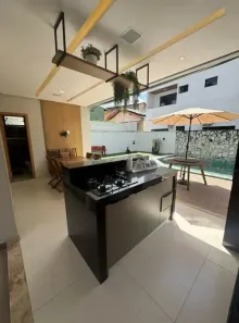 Casa com 4 Quartos para alugar, 300m² no Pratinha (Icoaraci), Belém