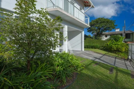 Sobrado com 3 Quartos à venda, 147m² no Glória, Joinville