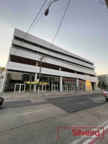 Ponto Comercial para alugar, 474m² no São João, Porto Alegre