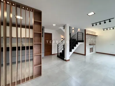 Casa de Condomínio com 3 Quartos à venda, 120m² no Alto, Teresópolis