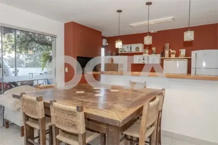 Casa com 6 Quartos para alugar, 600m² no Três Figueiras, Porto Alegre