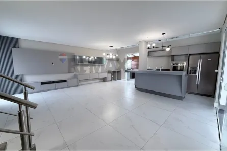 Casa de Condomínio com 3 Quartos para alugar, 180m² no São Judas Tadeu, Balneário Camboriú