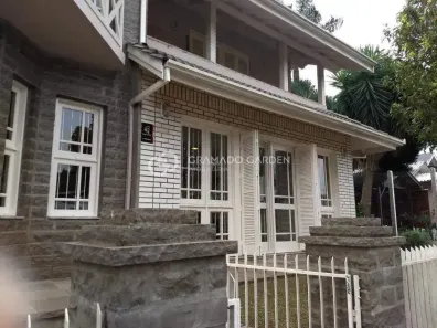 Casa com 5 Quartos à venda, 278m² no Piratini, Gramado