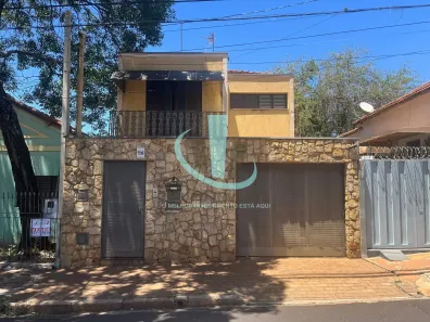 Sobrado com 3 Quartos para venda ou aluguel, 204m² no Centro, Araraquara