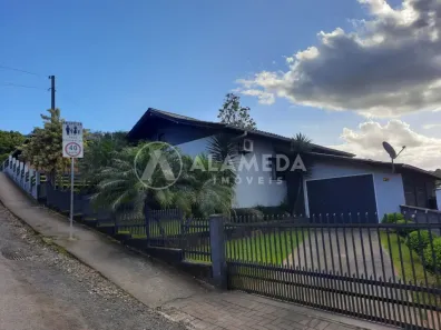 Casa com 3 Quartos à venda, 182m² no Itoupavazinha, Blumenau