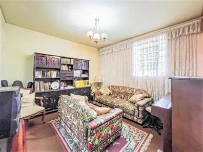 Casa com 3 Quartos à venda, 330m² no Azenha, Porto Alegre