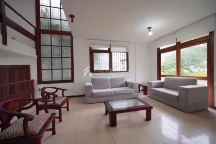 Casa com 4 Quartos para alugar, 180m² no Itacorubi, Florianópolis