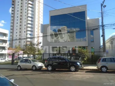 Casa com 1 Quarto para alugar, 937m² no Martins, Uberlândia