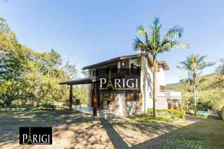 Casa com 5 Quartos para alugar, 350m² no Vila Nova, Porto Alegre