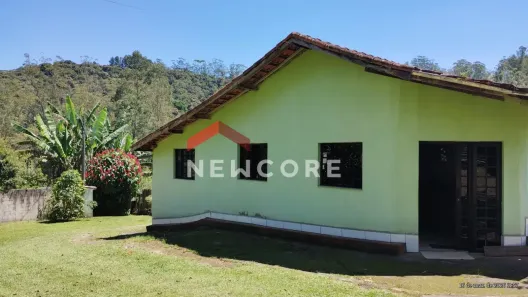 Fazenda/Sítio com 3 Quartos à venda, 140m² no Loteamento Palomar, São Lourenço da Serra