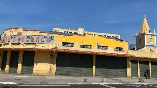 Prédio Comercial à venda, 670m² no Realengo, Rio de Janeiro