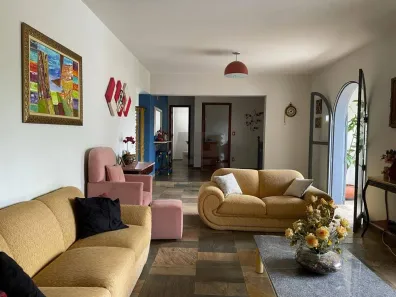 Casa com 5 Quartos à venda, 323m² no Vila Nogueira, Campinas