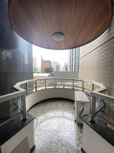 Apartamento com 3 quartos — Savassi, Belo Horizonte