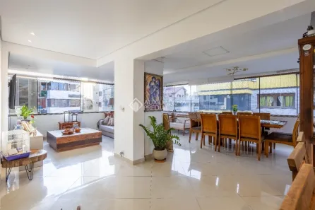Cobertura com 3 Quartos para alugar, 239m² no Jardim Itu, Porto Alegre