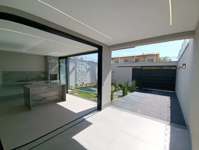Sobrado com 3 Quartos à venda, 160m² no Parque Amazônia, Goiânia