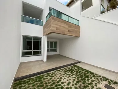 Casa com 3 Quartos à venda, 155m² no Centro, Contagem
