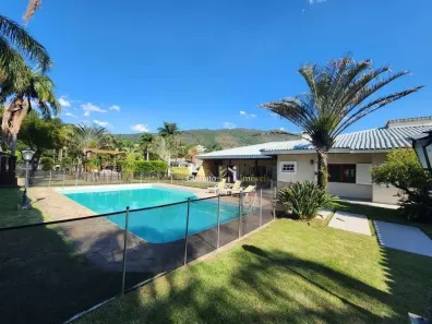 Casa de Condomínio com 6 Quartos para alugar, 818m² no Condomínio Flamboyant-B, Atibaia