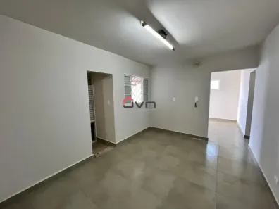 Casa com 2 Quartos para alugar, 80m² no Tibery, Uberlândia