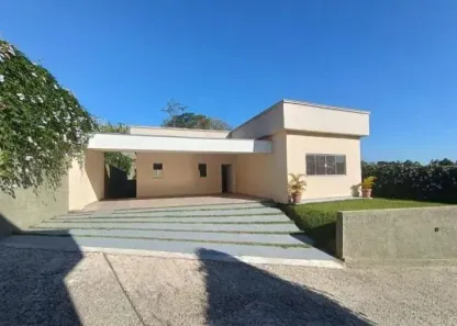 Casa com 3 Quartos para alugar, 198m² no Chácara dos Junqueiras, Carapicuíba