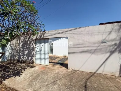 Casa com 2 Quartos à venda, 50m² no Jardim Europa, Uberlândia