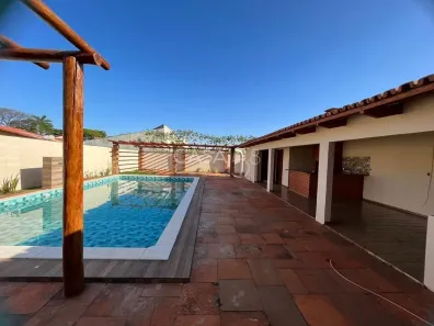Casa com 5 Quartos à venda, 360m² no Santa Genoveva, Goiânia