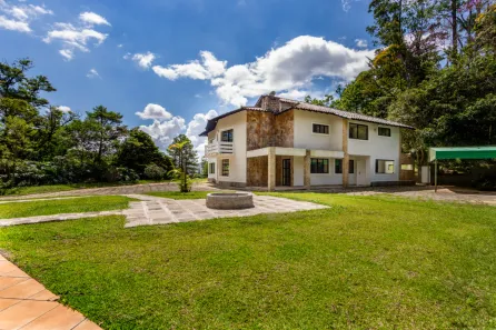 Casa de Condomínio com 5 Quartos à venda, 332m² no Carlos Guinle, Teresópolis