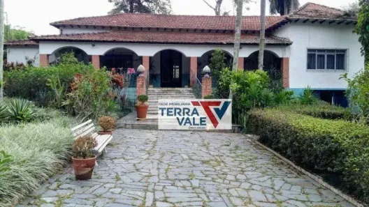 Fazenda/Sítio com 5 Quartos à venda, 400m² no Zona Rural, Queluz