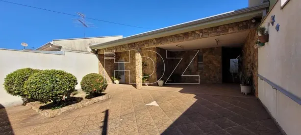 Casa com 3 Quartos à venda, 243m² no Centro, Araraquara