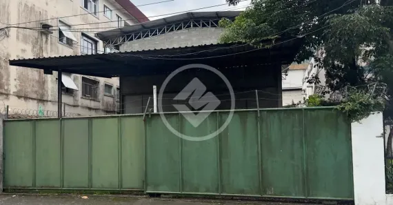 Galpão/Depósito/Armazém para venda ou aluguel, 580m² no Jardim Independência, São Vicente