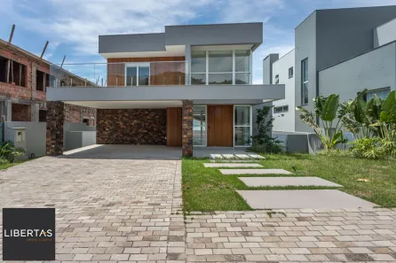 Casa de Condomínio com 4 Quartos à venda, 484m² no Vila Nova, Porto Alegre