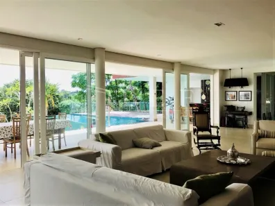 Casa com 4 Quartos para alugar, 550m² no Nova Fazendinha, Carapicuíba
