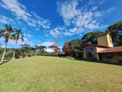 Fazenda/Sítio com 3 Quartos à venda, 250m² no Sertãozinho, Santo Antônio do Pinhal