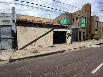 Casa com 4 Quartos à venda, 270m² no Centro, Teresina