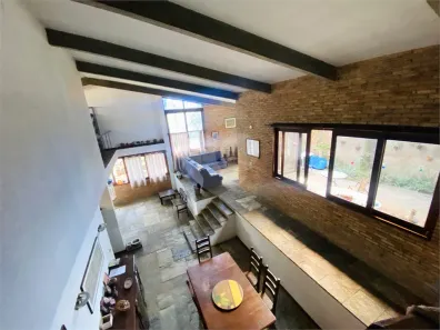Casa com 3 Quartos à venda, 243m² no Alto de Pinheiros, São Paulo