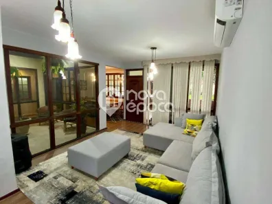 Casa de Condomínio com 3 Quartos à venda, 230m² no Anil, Rio de Janeiro