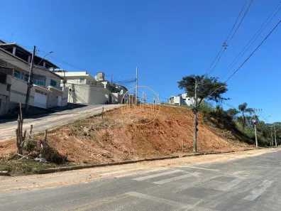 Lote/Terreno à venda, 765m² no Europa, Contagem