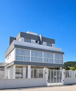 Apartamento com 1 Quarto para alugar, 25m² no Barra da Lagoa, Florianópolis