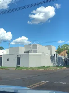 Casa com 3 Quartos à venda, 140m² no Jardim São Lourenço, Campo Grande