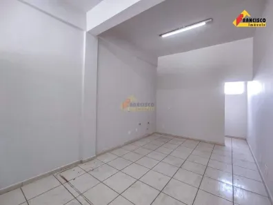 Ponto Comercial para alugar, 55m² no Centro, Divinópolis