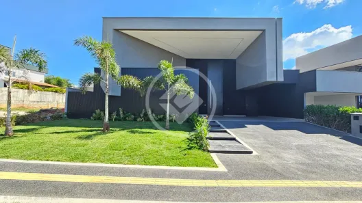 Casa de Condomínio com 4 Quartos à venda, 250m² no Residencial Goiânia Golfe Clube, Goiânia