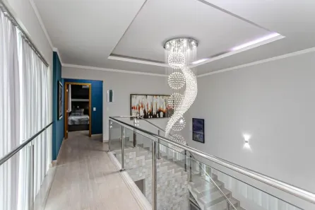 Sobrado com 4 Quartos à venda, 213m² no Jardim Monte Rei, Maringá