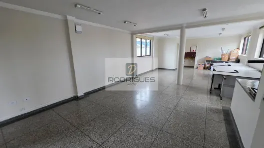 Galpão/Depósito/Armazém para alugar, 911m² no Conceição, Diadema