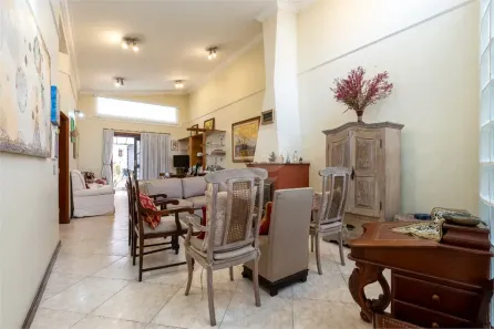Casa com 2 Quartos à venda, 230m² no Planalto Paulista, São Paulo