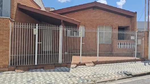 Casa com 3 Quartos para alugar, 230m² no Vila Carvalho, Sorocaba