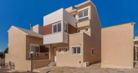Casa de Condomínio com 3 Quartos à venda, 257m² no Morro Santana, Porto Alegre