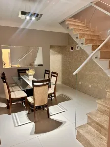 Sobrado com 3 Quartos à venda, 200m² no Parque Alexandre, Cotia