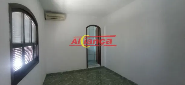 Sobrado com 3 Quartos para alugar, 170m² no Jardim Cristin Alice, Guarulhos