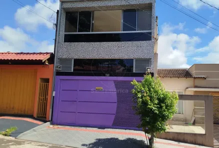 Casa com 3 Quartos à venda, 180m² no Parque Residencial Porto Serguro 2, Londrina